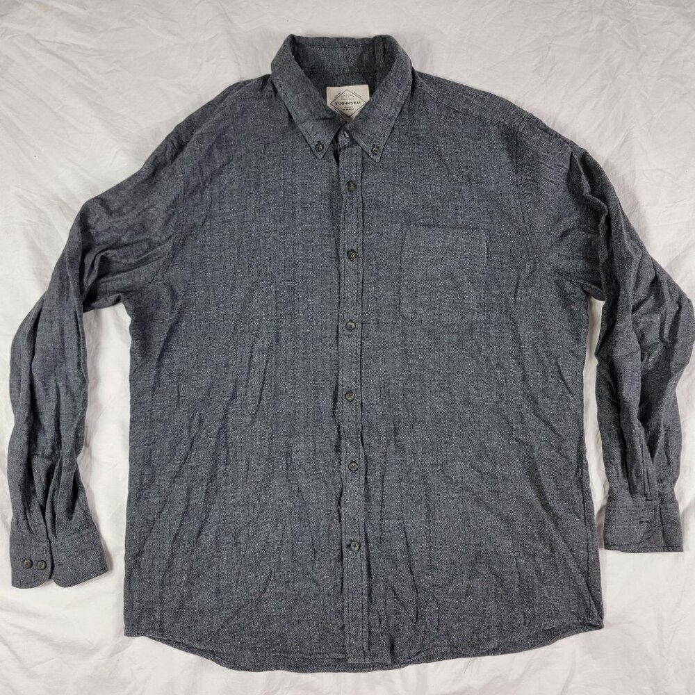 St Johns Bay Mens XL Gray Button Up Shirt Long Sleeve Pocket Herringbone Pattern